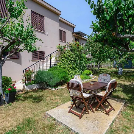 Apartment In - Istrien 53414 Dracevac